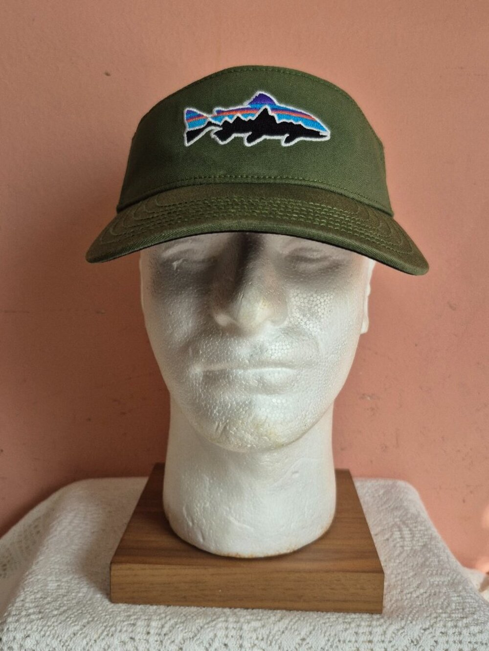 Patagonia Visor Adjustable Fitz Roy Trout Logo Fishing Green Fly Fishing